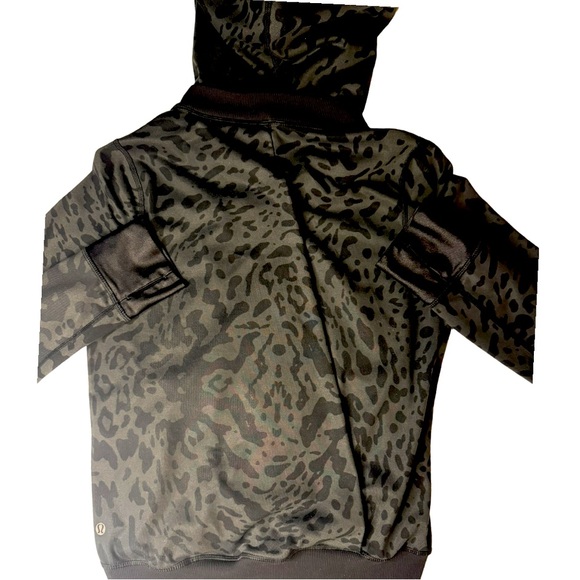 Lululemon Namaskar Hoodie Animal Swirl Deep Coal Black / Black Size 4 - Picture 14 of 16